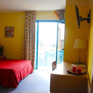 Two Connecting Double Rooms