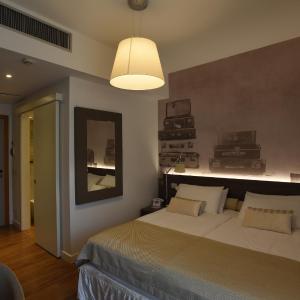 Double or Twin Room with Mountain View