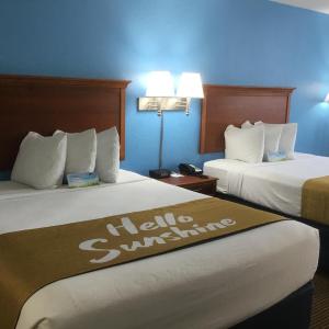 Queen Room with Two Queen Beds - Non-Smoking