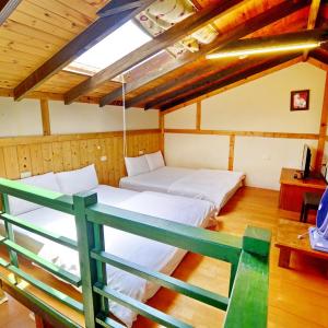 Family Room (8 Adults)