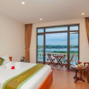 Triple Room with Balcony