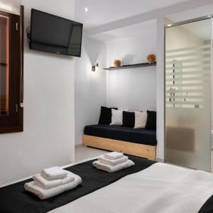 Deluxe Triple Suite