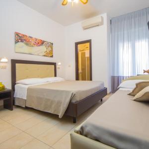 Comfort Triple Room with Sea View