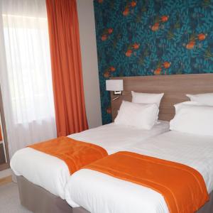 Twin Room with Balcony