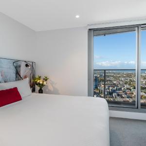 Two-Bedroom Sky Apartment – Unserviced