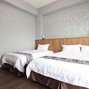 Triple Room with Balcony and Mountain View