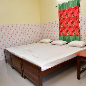 Basic Triple Room