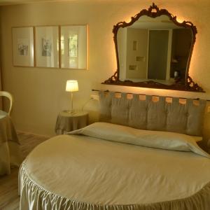 Suite with Spa Bath