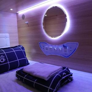 Double Capsule Pod in Mixed Dormitory 