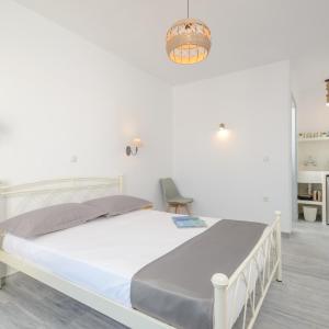 Deluxe Double Room with Balcony and Sea View