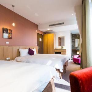 Classic Quadruple Room