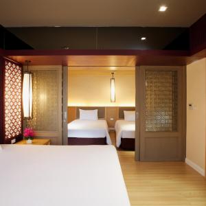 Two-Bedroom Family Suite