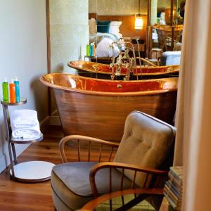 Best River Room