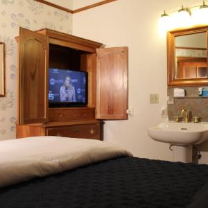 Queen Suite with Sea View