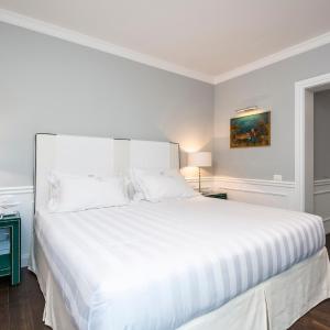 Junior Suite with Balcony with Spa Access