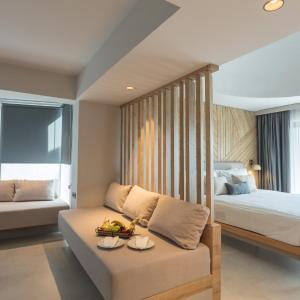 Junior Suite Land View