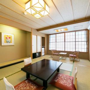 Room with Tatami Area - Disability Access