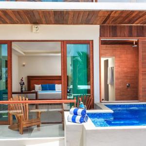 Suite with Sea View and pool 