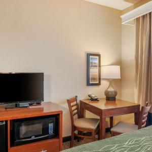 Queen Room with Two Queen Beds - Accessible/Non-Smoking 