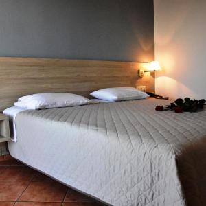 Economy Triple Room