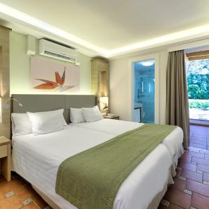 Suite with Pool View