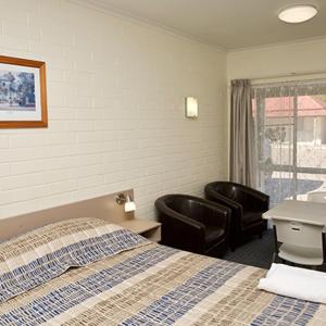 Queen Room - Disability Access