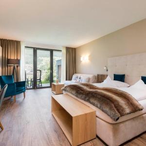 Suite with Mountain View