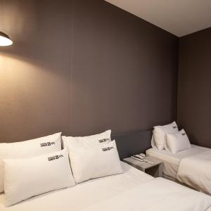 Premier Twin Room