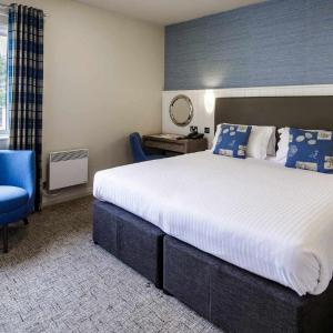 Double or Twin Room with Inland View