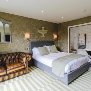 Deluxe Double Room with River View
