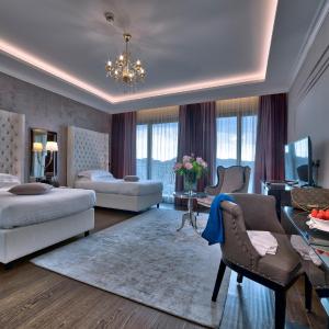Panoramic Twin Room