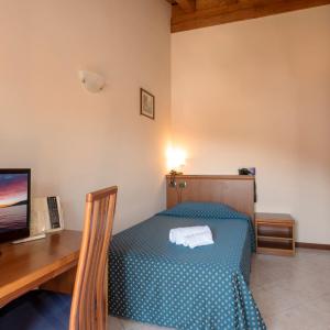 Large Single Room