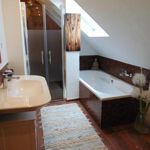 Standard Double Room with Shared Bathroom