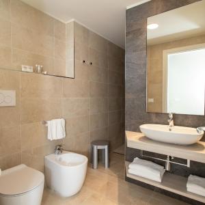 Deluxe Double or Twin Room with Balcony