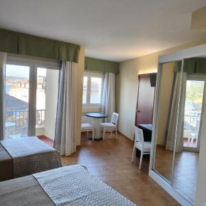 Deluxe Double Room with Sea View