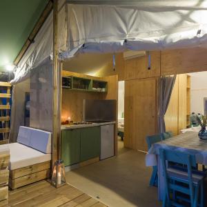 Family Three-Bedroom Tent with Terrace