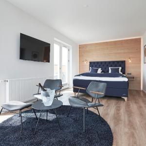 King Suite with Spa Bath