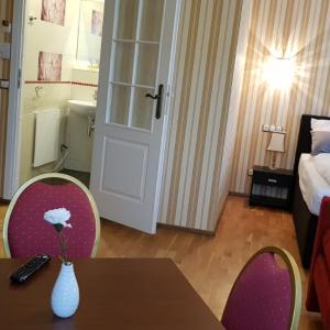 Deluxe Double Studio