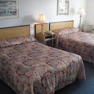 Double Room with Two Double Beds - Non-Smoking