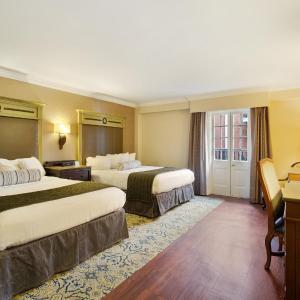 Two Queen Beds with Balcony, Courtyard View
