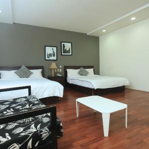 Quadruple Room with Private External Bathroom (No External Window)