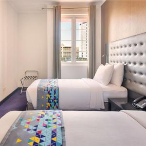 Superior Twin Room with 20% off on Laundry Services