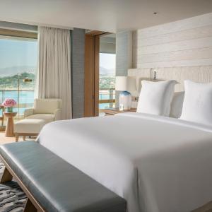 Arion Panoramic King Suite with Sea View