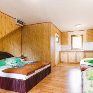Quadruple Room with Private Bathroom