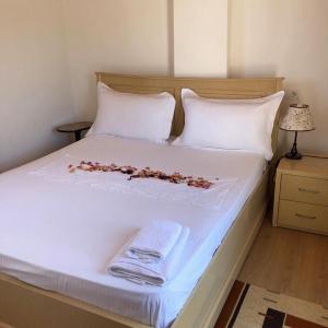 Suite with Lake View