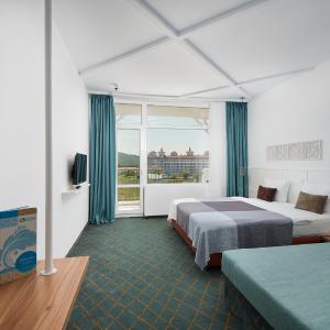 Double Room With Garden View (3 adults)