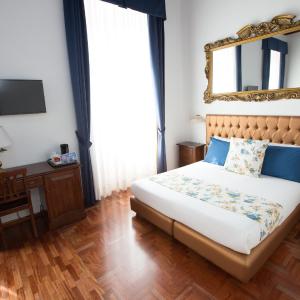 Quadruple Room with St. Peter View