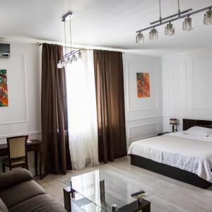 One-Bedroom Suite