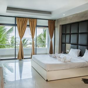 Platinum Room