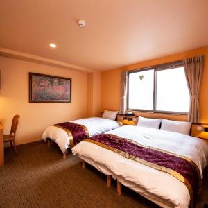 Large Twin Room
